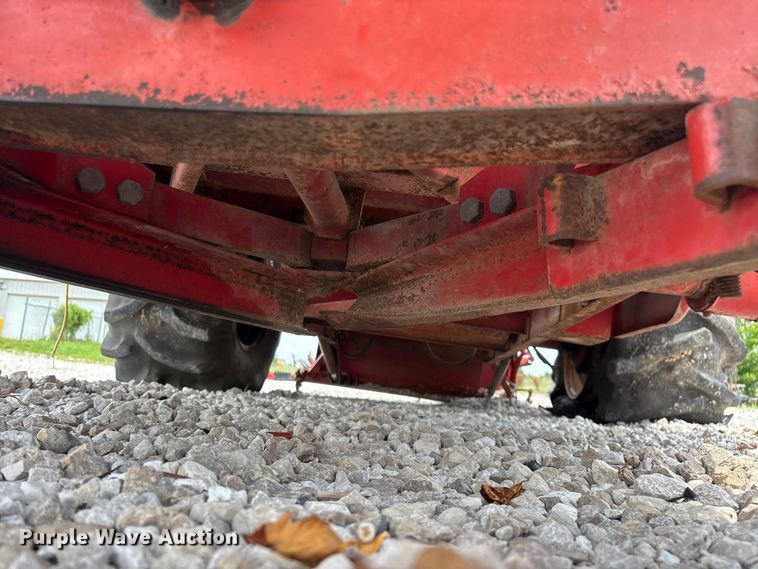 image for item EO4354 Massey Ferguson 540 combine