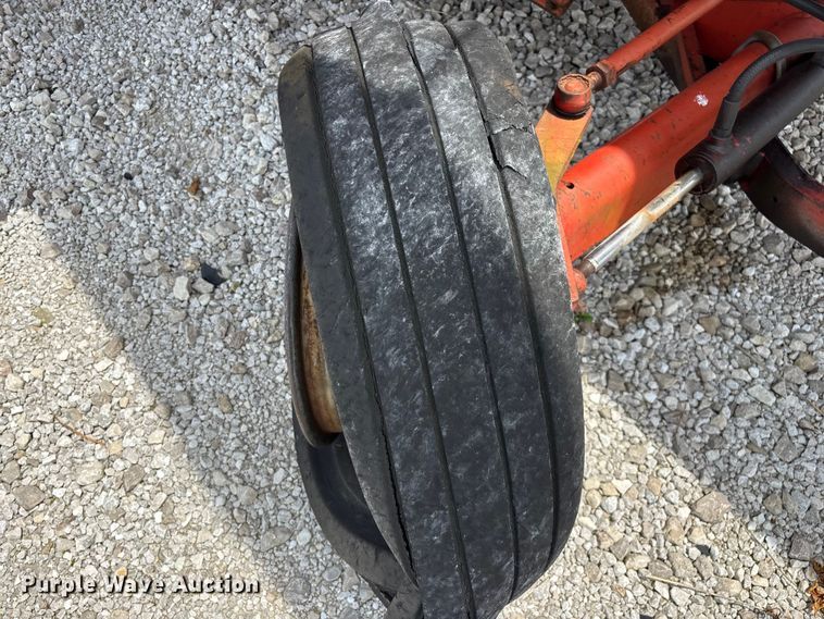 image for item EO4354 Massey Ferguson 540 combine