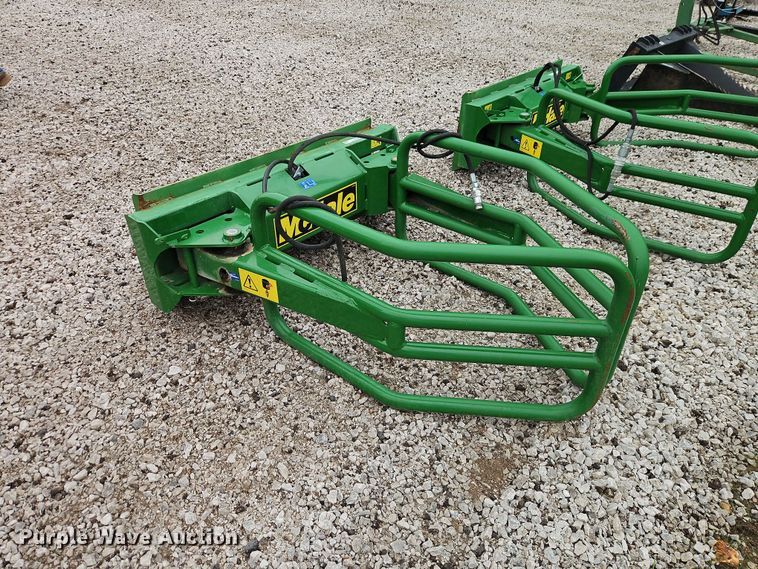image for item EO8523 2022 McHale R5 bale grabber