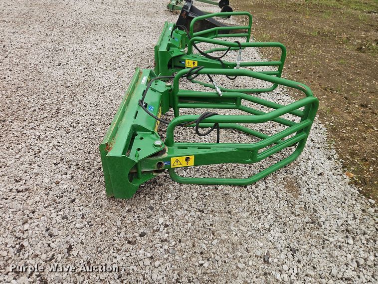 image for item EO8523 2022 McHale R5 bale grabber
