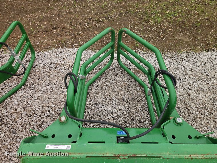 image for item EO8523 2022 McHale R5 bale grabber