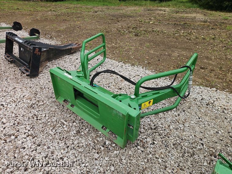 image for item EO8524 2022 McHale R5 bale grabber
