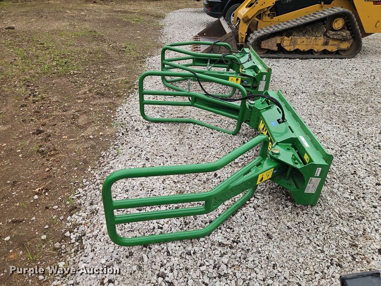 image for item EO8524 2022 McHale R5 bale grabber