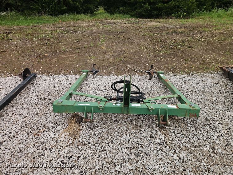 image for item EO8525 Heritage UNR-30000 bale unroller 