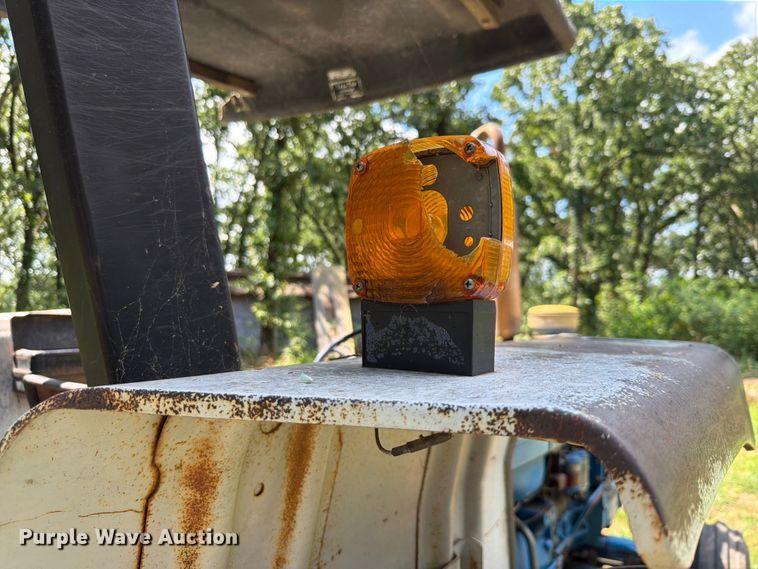image for item EQ8028 Ford EA414C tractor