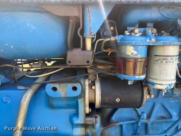 image for item EQ8028 Ford EA414C tractor
