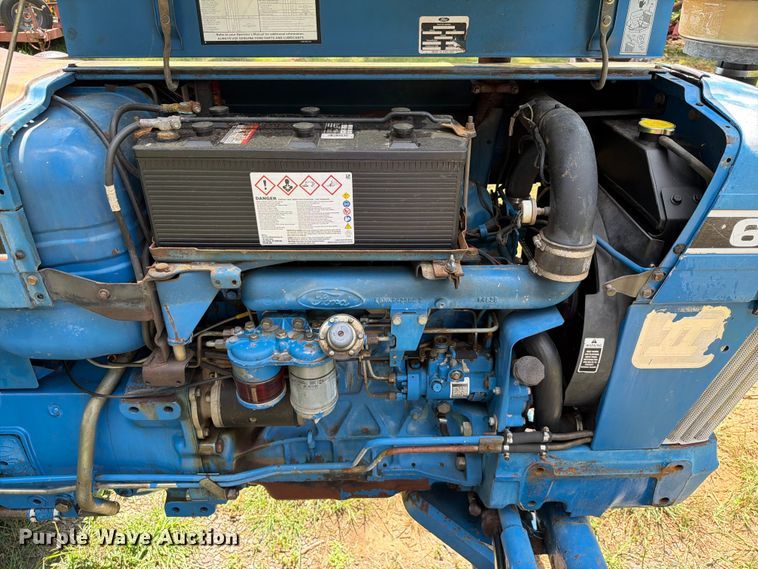 image for item EQ8028 Ford EA414C tractor