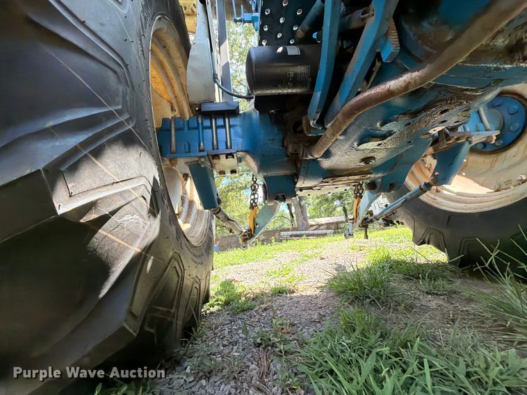 image for item EQ8028 Ford EA414C tractor