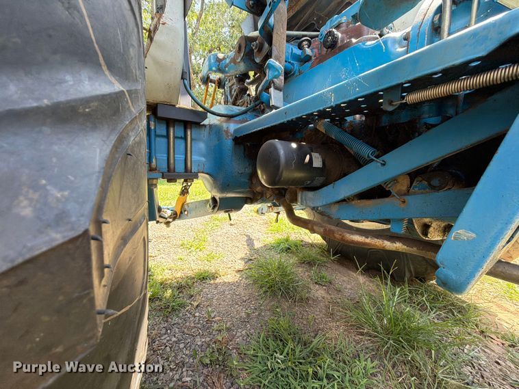 image for item EQ8028 Ford EA414C tractor
