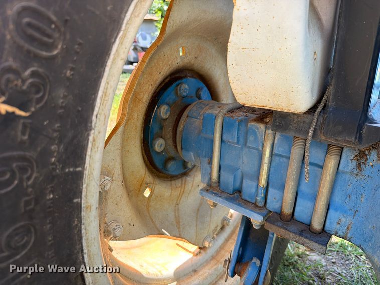 image for item EQ8028 Ford EA414C tractor