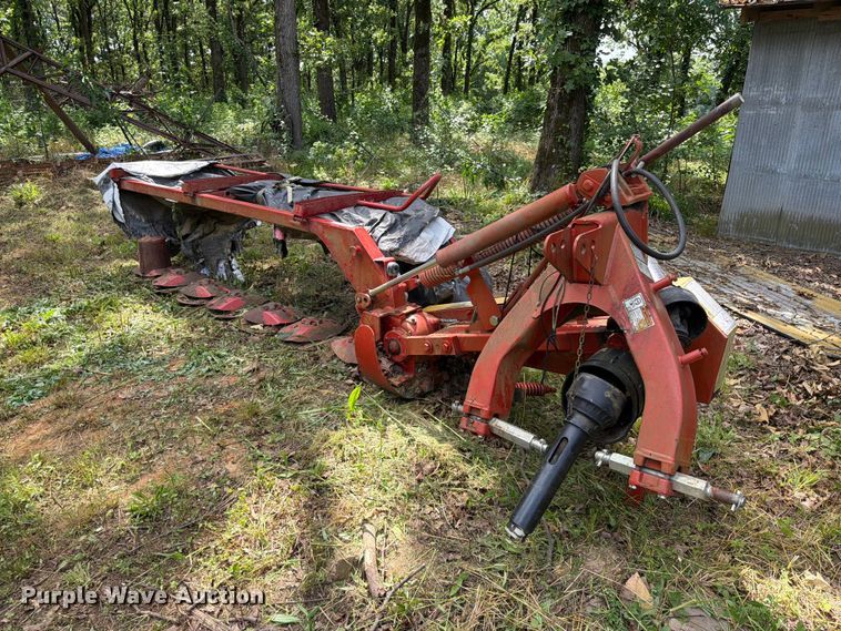 image for item EQ8031 New Holland 617 disc mower