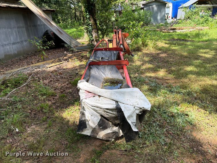 image for item EQ8031 New Holland 617 disc mower