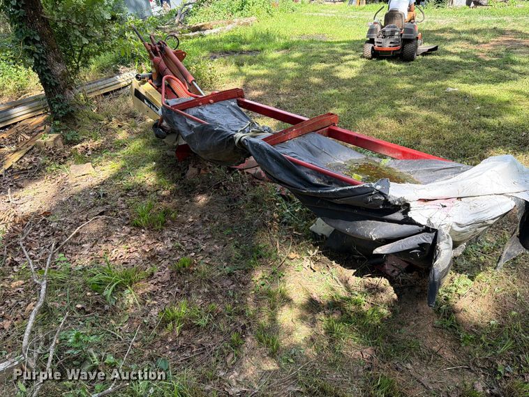 image for item EQ8031 New Holland 617 disc mower
