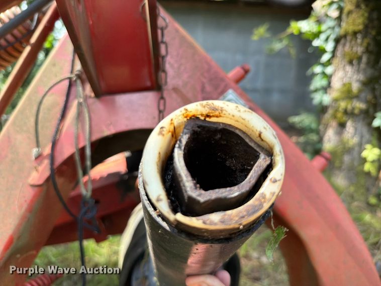 image for item EQ8031 New Holland 617 disc mower