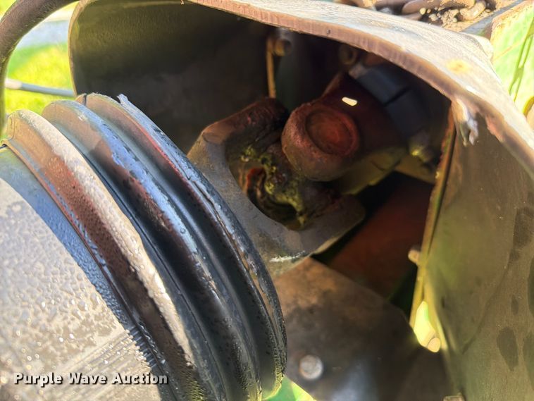image for item EQ8067 2013 John Deere 630 flail mower