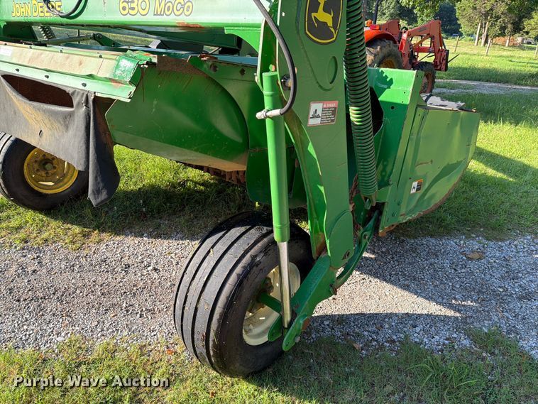 image for item EQ8067 2013 John Deere 630 flail mower