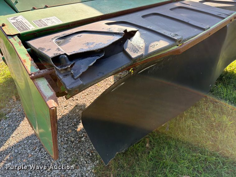 image for item EQ8067 2013 John Deere 630 flail mower