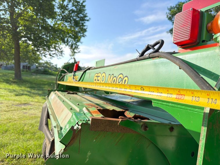 image for item EQ8067 2013 John Deere 630 flail mower