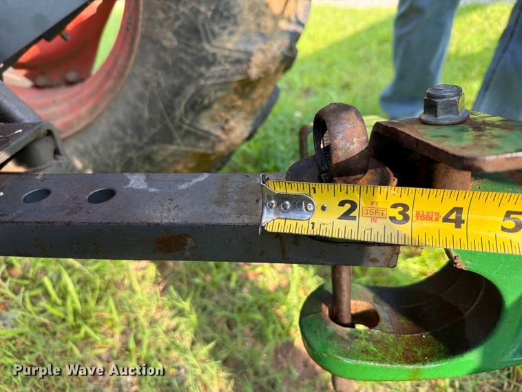 image for item EQ8067 2013 John Deere 630 flail mower