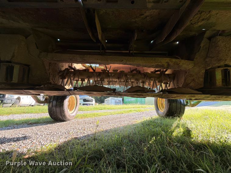 image for item EQ8067 2013 John Deere 630 flail mower