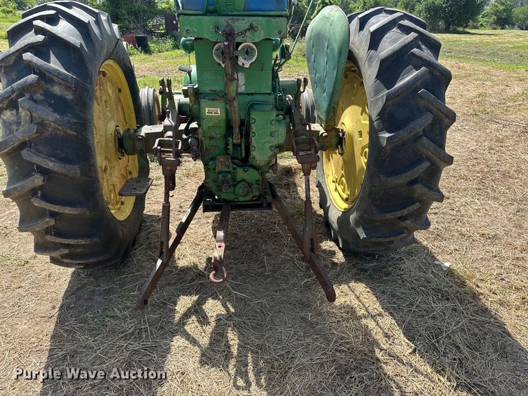 image for item ES6512 1959 John Deere 630 LP tractor