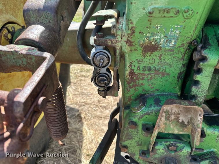 image for item ES6512 1959 John Deere 630 LP tractor