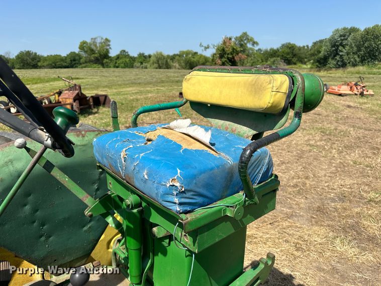 image for item ES6512 1959 John Deere 630 LP tractor