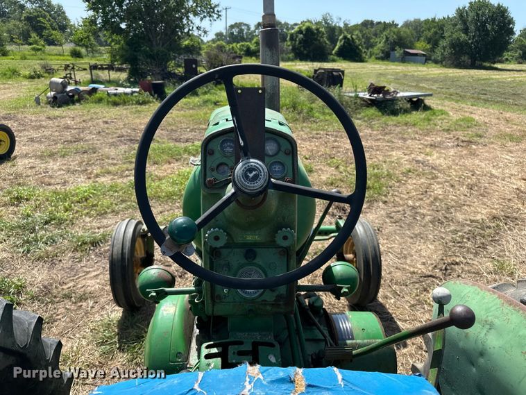 image for item ES6512 1959 John Deere 630 LP tractor
