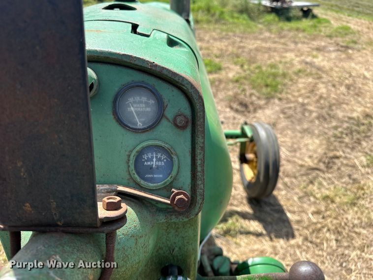 image for item ES6512 1959 John Deere 630 LP tractor