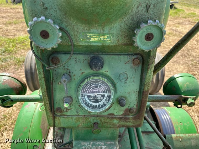 image for item ES6512 1959 John Deere 630 LP tractor