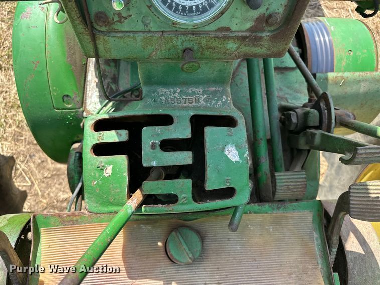 image for item ES6512 1959 John Deere 630 LP tractor