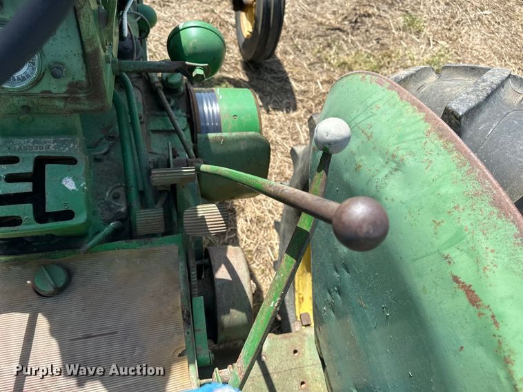 image for item ES6512 1959 John Deere 630 LP tractor