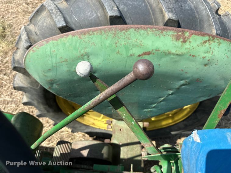 image for item ES6512 1959 John Deere 630 LP tractor