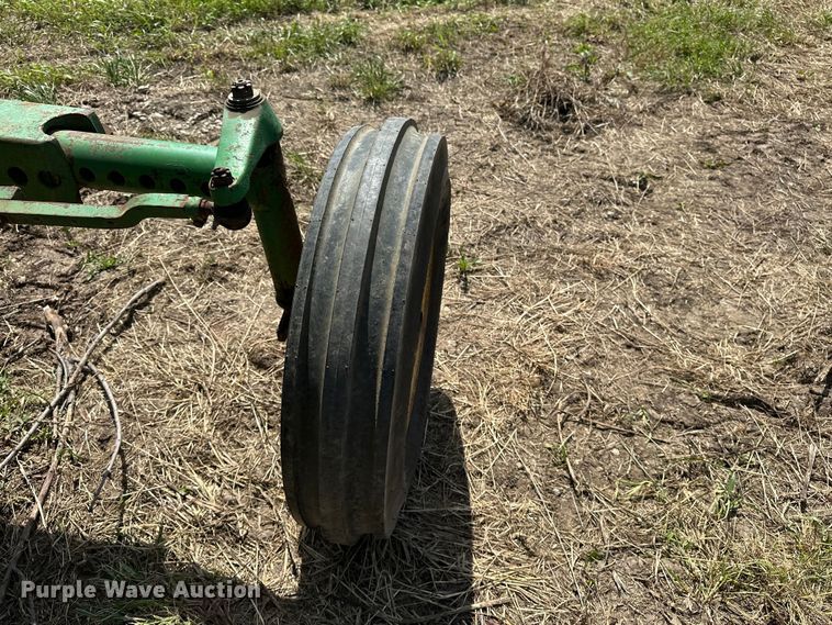 image for item ES6512 1959 John Deere 630 LP tractor