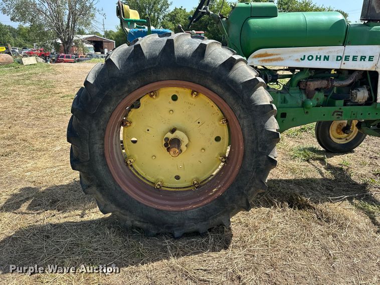 image for item ES6512 1959 John Deere 630 LP tractor