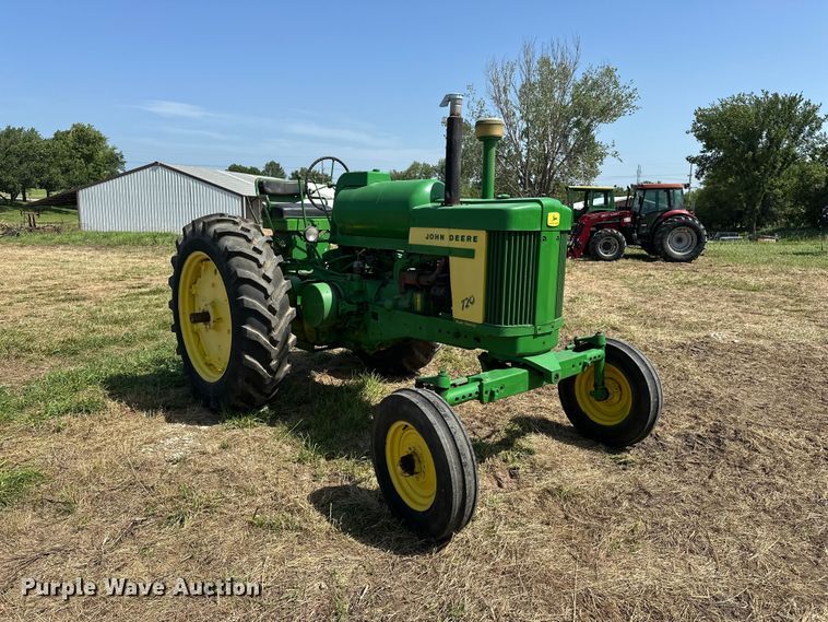 image for item ES6513 1957 John Deere 720 LP tractor
