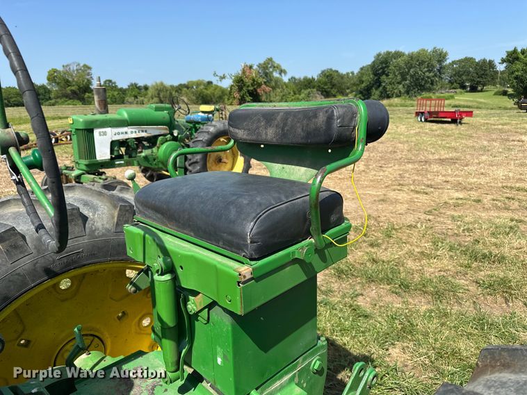 image for item ES6513 1957 John Deere 720 LP tractor