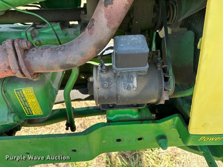 image for item ES6513 1957 John Deere 720 LP tractor