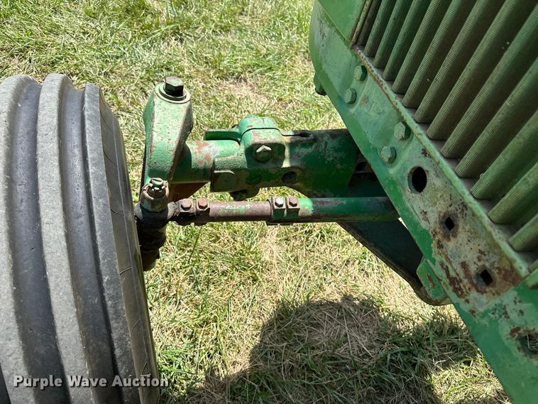image for item ES6514 1968 John Deere 4020 tractor