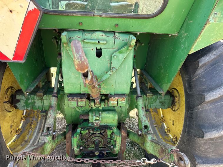 image for item ES6514 1968 John Deere 4020 tractor