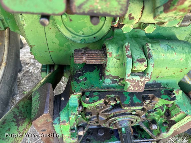 image for item ES6514 1968 John Deere 4020 tractor