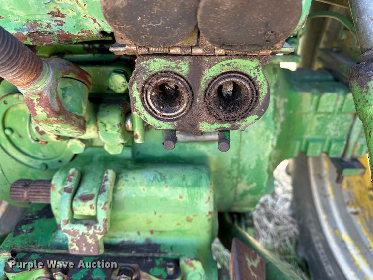 image for item ES6514 1968 John Deere 4020 tractor
