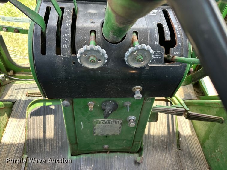 image for item ES6514 1968 John Deere 4020 tractor