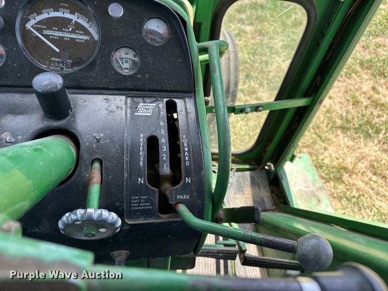 image for item ES6514 1968 John Deere 4020 tractor