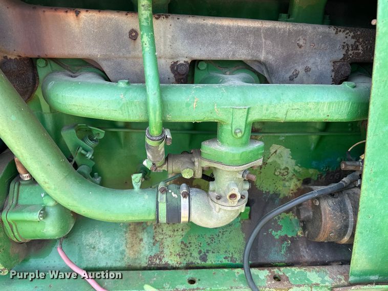 image for item ES6514 1968 John Deere 4020 tractor