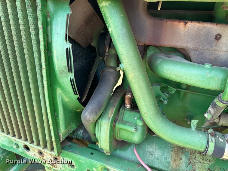 image for item ES6514 1968 John Deere 4020 tractor