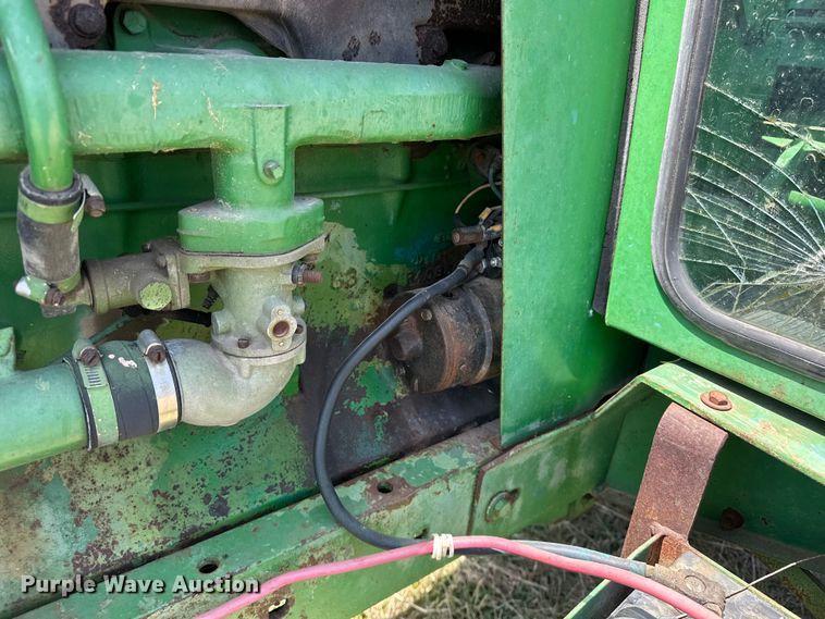 image for item ES6514 1968 John Deere 4020 tractor