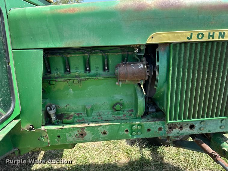 image for item ES6514 1968 John Deere 4020 tractor