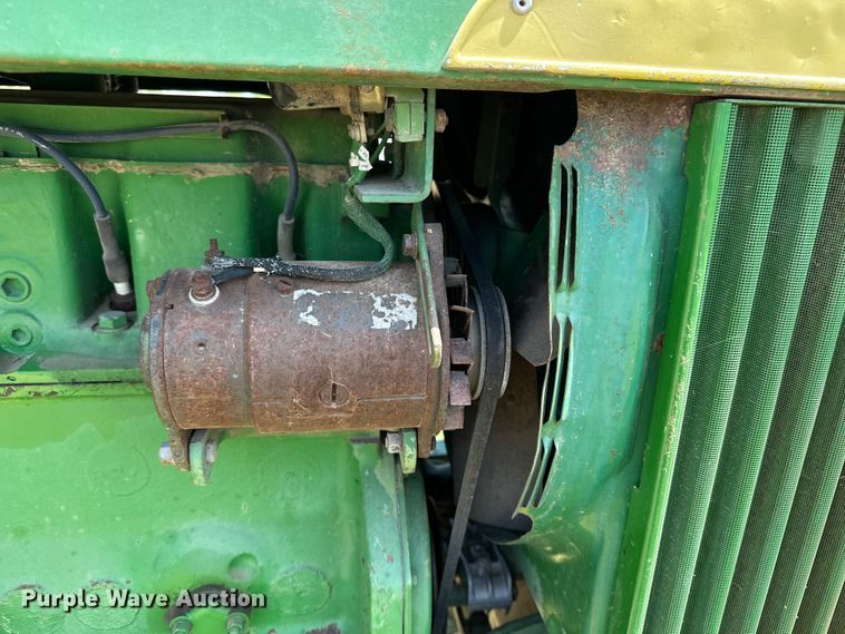 image for item ES6514 1968 John Deere 4020 tractor