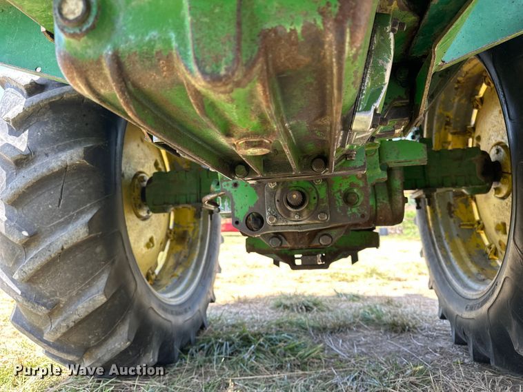 image for item ES6514 1968 John Deere 4020 tractor